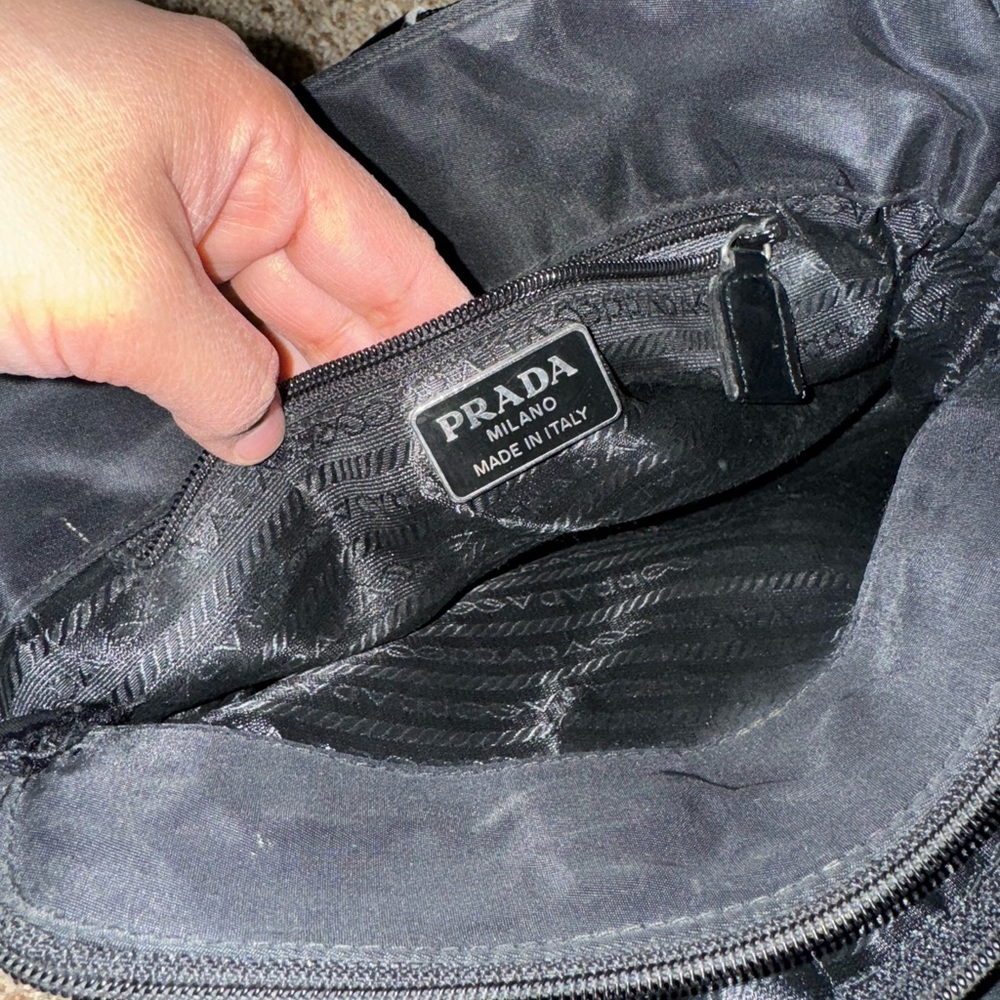 Prada handbag - Picture 6 of 7